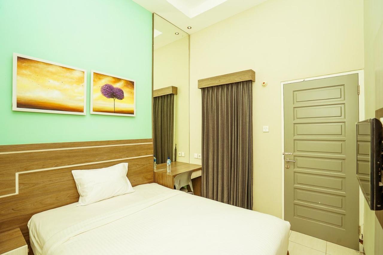 Ardhya Guesthouse Syariah By Ecommerceloka Sidoarjo Dış mekan fotoğraf