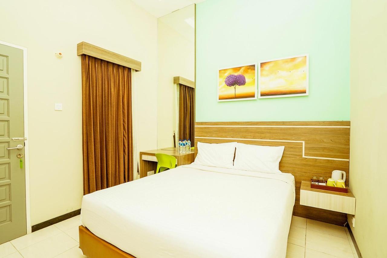 Ardhya Guesthouse Syariah By Ecommerceloka Sidoarjo Dış mekan fotoğraf