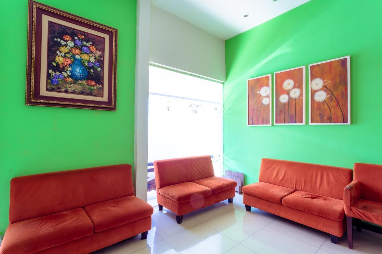 Ardhya Guesthouse Syariah By Ecommerceloka Sidoarjo Dış mekan fotoğraf