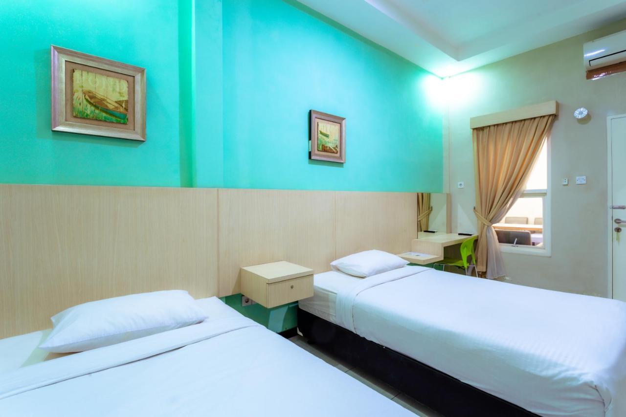 Ardhya Guesthouse Syariah By Ecommerceloka Sidoarjo Dış mekan fotoğraf