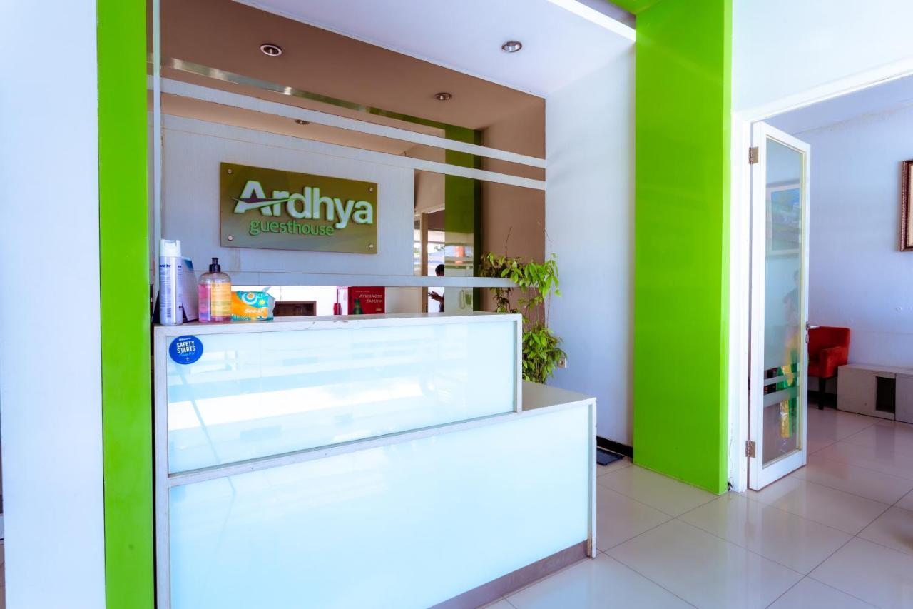 Ardhya Guesthouse Syariah By Ecommerceloka Sidoarjo Dış mekan fotoğraf